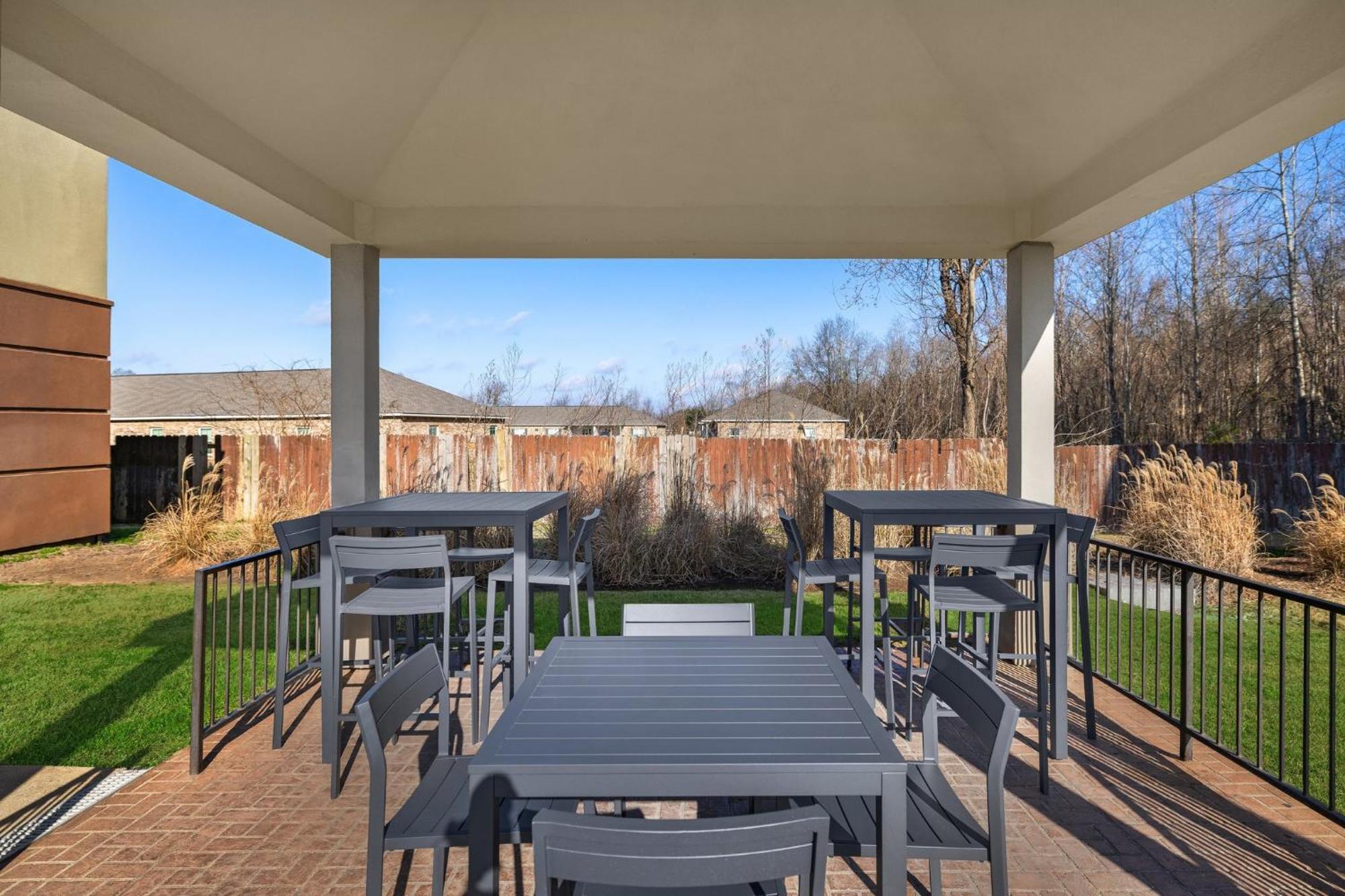 Candlewood Suites Alexandria By Ihg Bagian luar foto